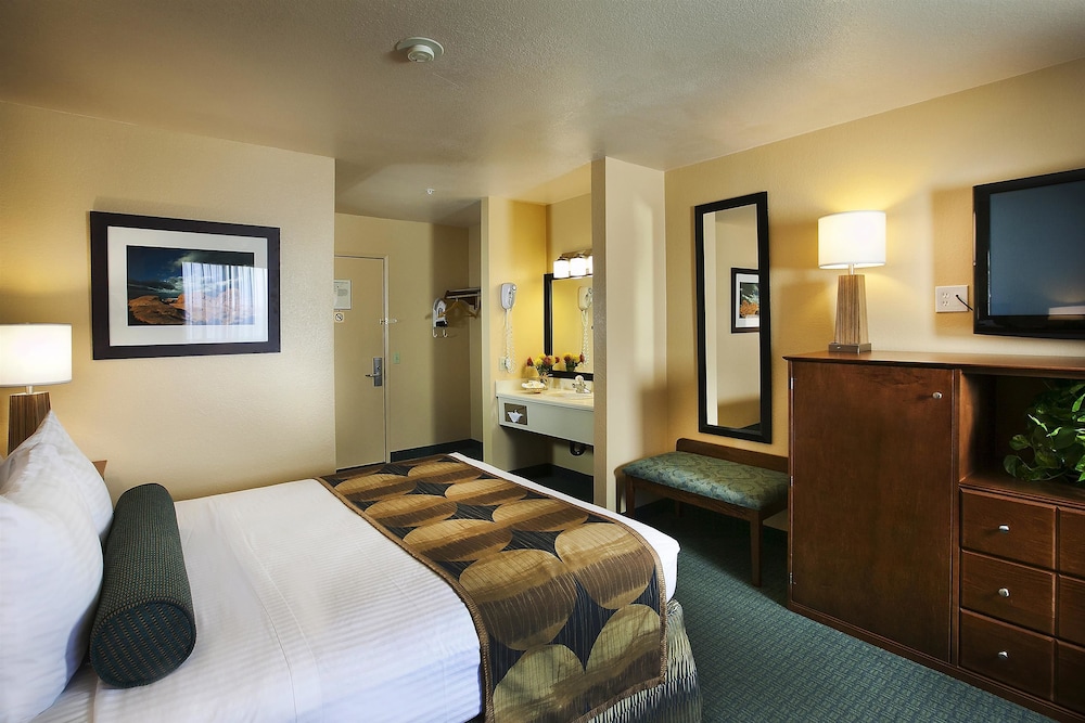 Sure Stay Plus by Best Western Twentynine Palms Joshua Tree