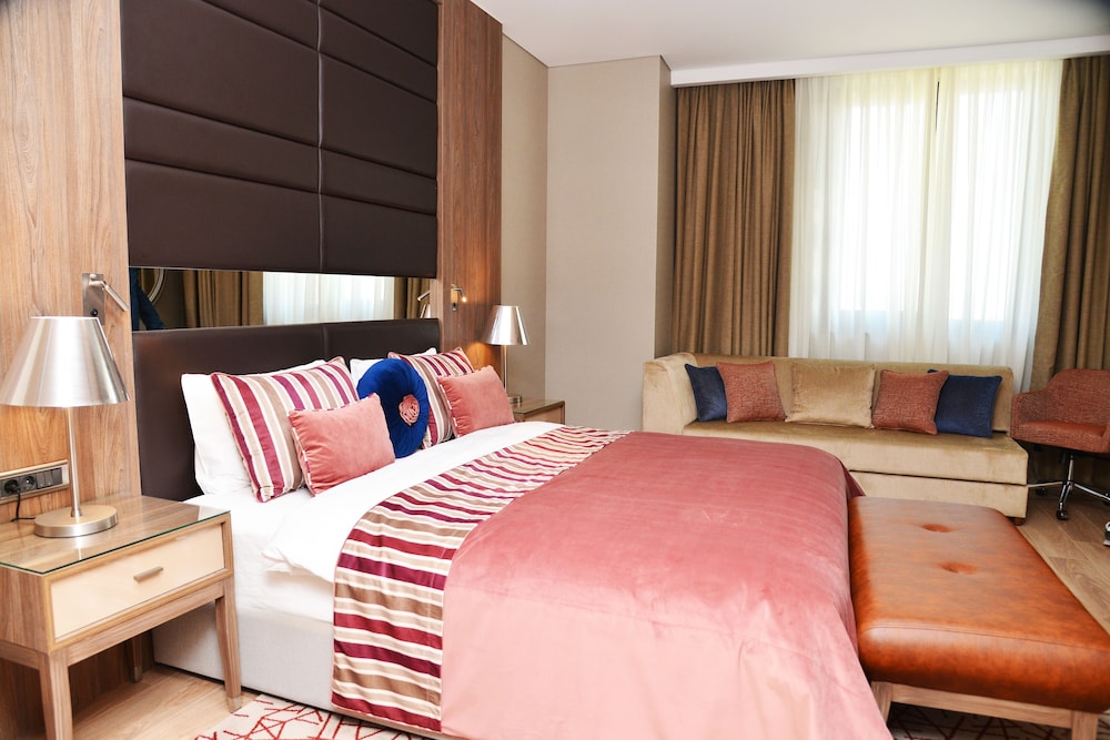 Hawthorn Suites by Wyndham Istanbul Airport