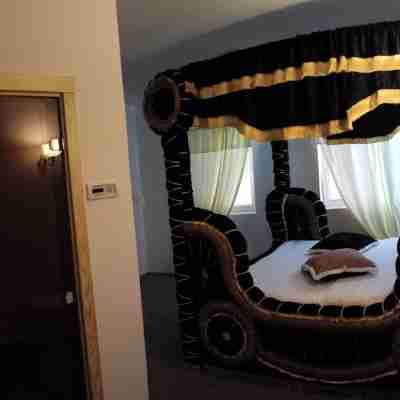 Bali Colosseum Hotel Rooms