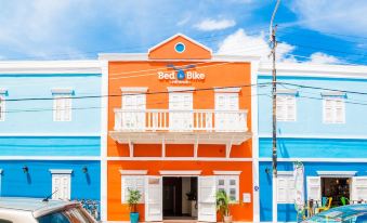 Bed & Bike Curacao Hostel