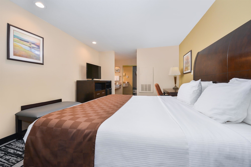 Best Western Plus Meridian Inn & Suites, Anaheim-Orange