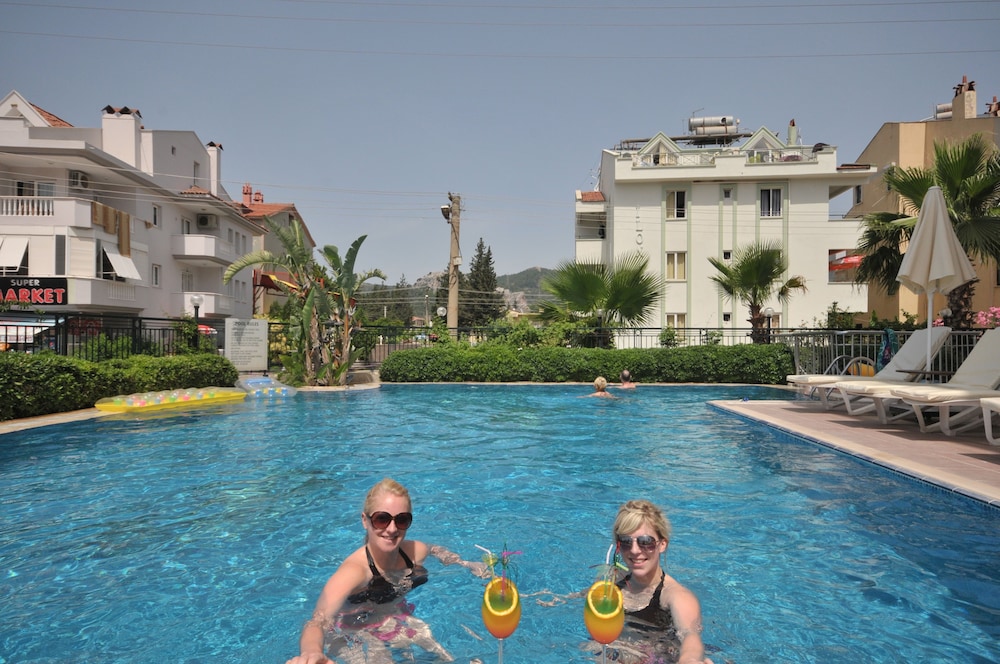 Aegean Princess Apartments and Studio