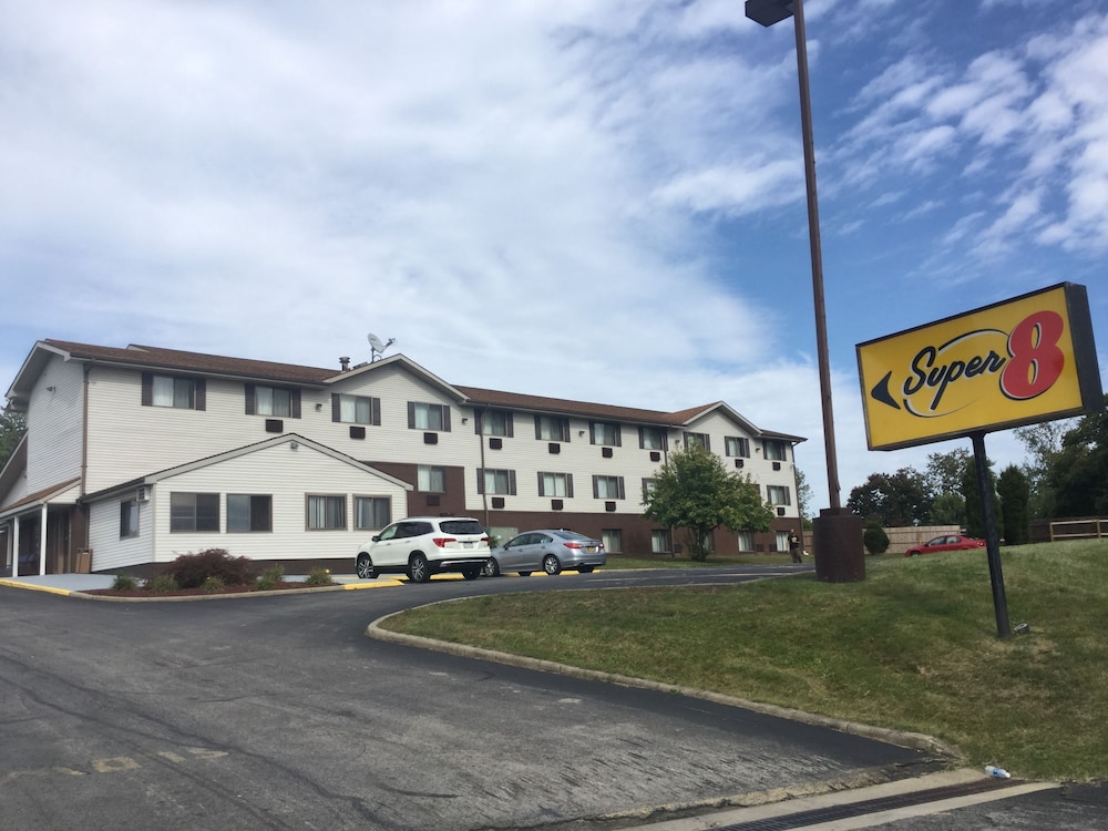 Super 8 by Wyndham New Castle