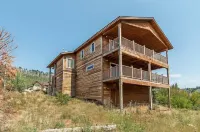 Mule Meadows Classy, Split Level South Tahoe Home!