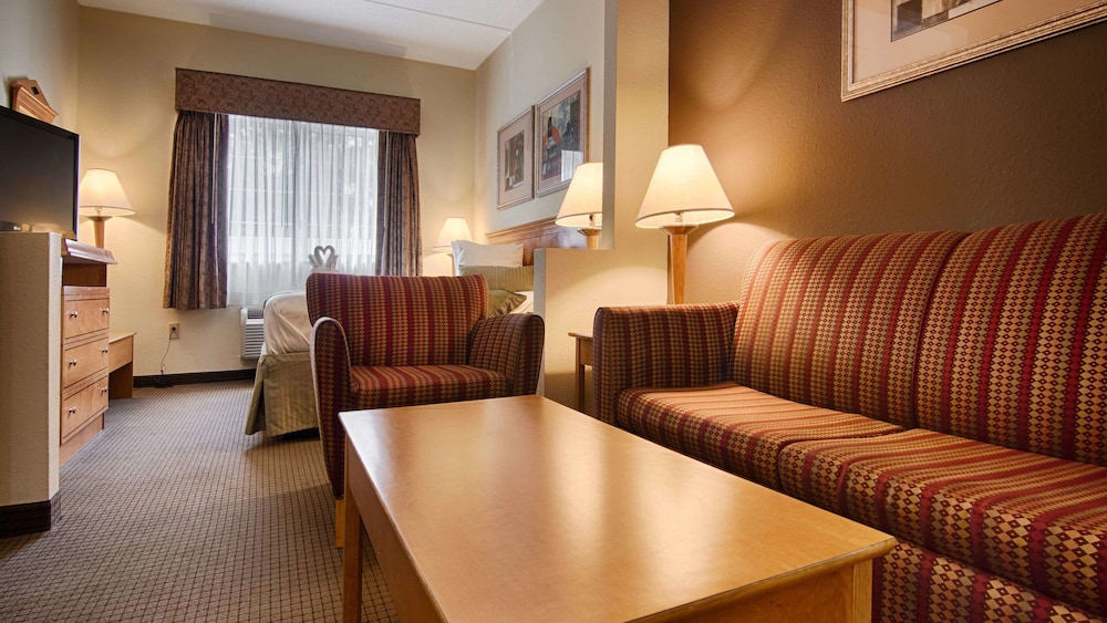 Best Western Plus Newport News