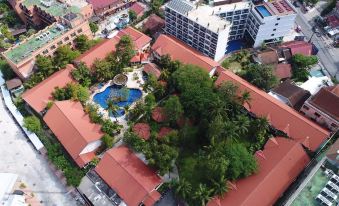 Phuket Leelavadee Hua Ting Resort