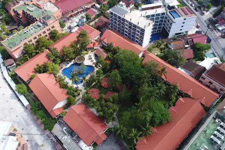 Phuket Leelavadee Hua Ting Resort