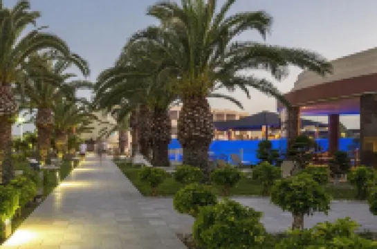 Sandy Beach - All Inclusive