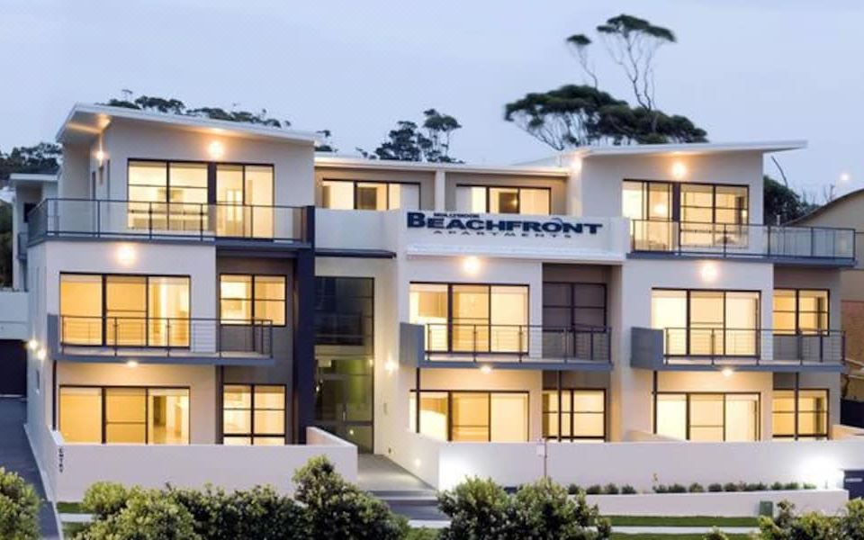 Mollymook Luxury Beachfront Apartment 3 - Housity