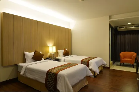 โรงแรมดิ 93