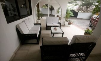 Villa Ayodele - Housity