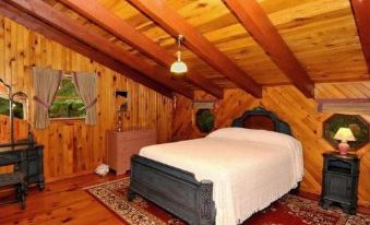 Cedarwood Lodge - Housity