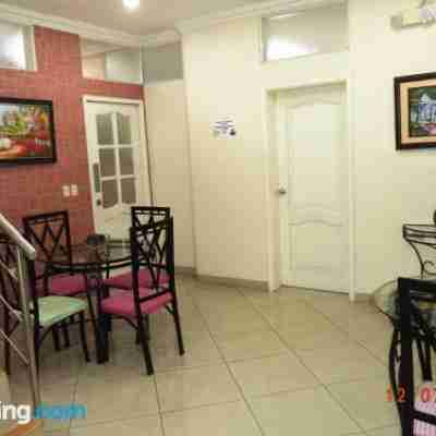 Hotel Jeshua Simmonds Dining/Meeting Rooms