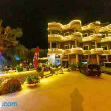 Hotel Villa Qendra Hotel Exterior