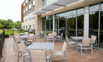 Holiday Inn Express & Suites Oswego