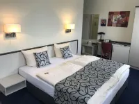 Parkhotel Neubrandenburg Hotels in Altentreptow