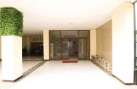 MP Hotel Purwakarta - ที่มีที่จอดรถ