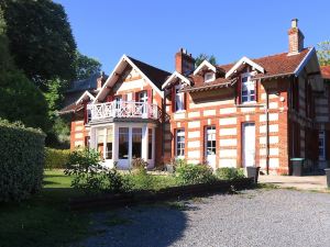 La Villa des Rosiers