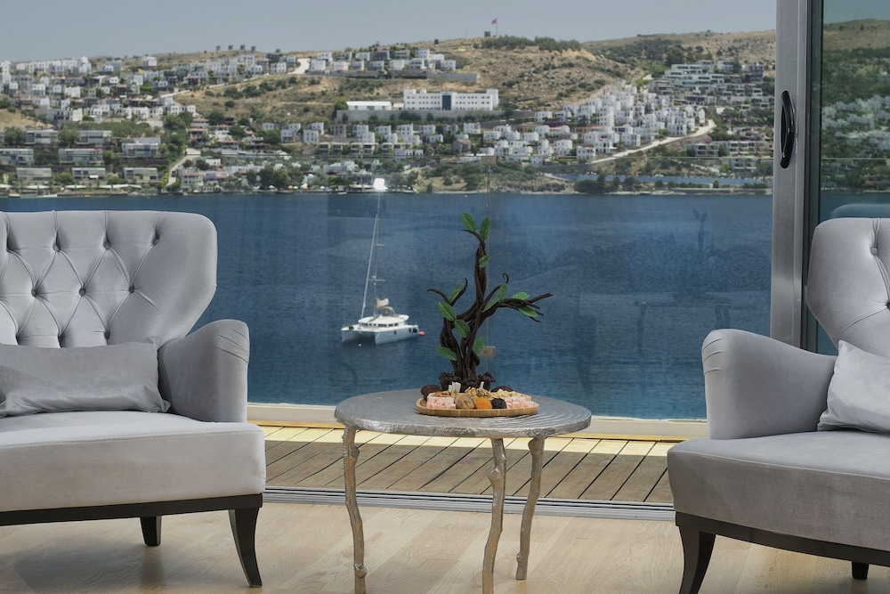 Cape Bodrum Luxury Hotel & Beach