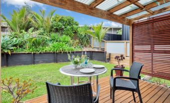 Sunny Grey Lynn Holiday Home