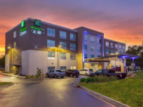 Holiday Inn Express WILLIAMSBURG by IHG Hotels in Williamsburg