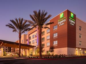 Holiday Inn Express & Suites Moreno Valley - Riverside