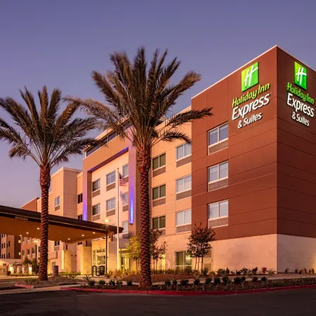 Holiday Inn Express & Suites MORENO VALLEY - RIVERSIDE by IHG