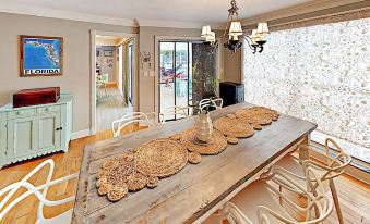 2027 Dunedin - 4 Br Home