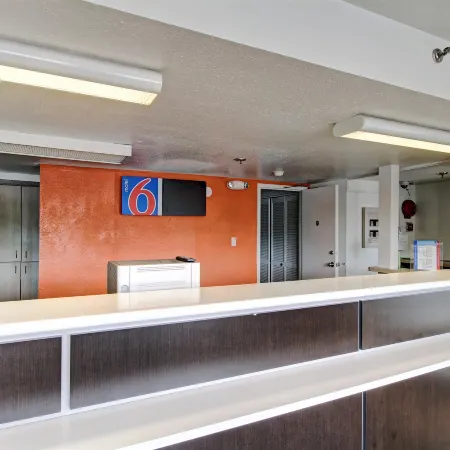 Motel 6 Amherst, Oh - Cleveland West - Lorain
