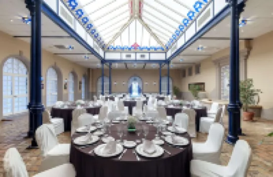 巴塞羅蒙特卡斯蒂略高爾夫酒店