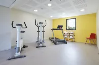 Kyriad Prestige Pau - ZÉNITH - Palais des Sports - Gym