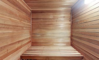 New Listing! Updated W/ Sauna, Near Ski Lift 2 Bedroom Townhouse