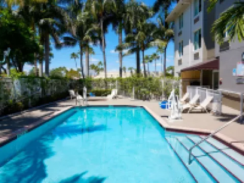 Sleep Inn & Suites Ft Lauderdale International Airport デイニアのホテル
