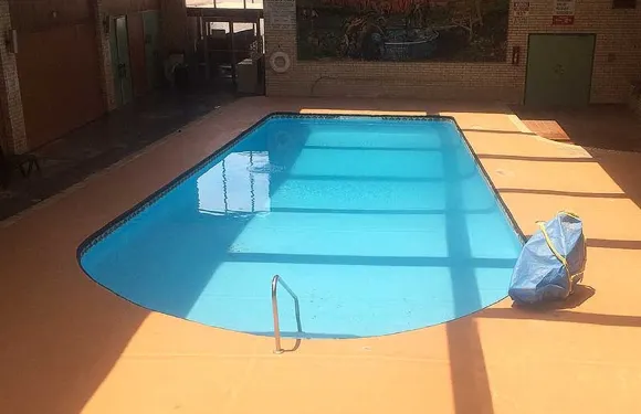 休息客棧 - 長期入住，I-40機場，婚禮和活動中心