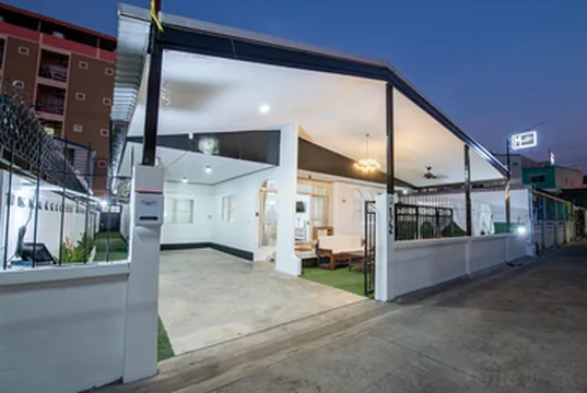 รูปภาพของบ้านเดี่ยว 4 ห้องนอน 5 เตียง 3 ห้องน้ำส่วนตัว ขนาด 320 ตร.ม. – บางแสน