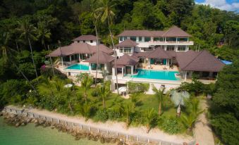 Beach Front Luxury Villa Hai Leng