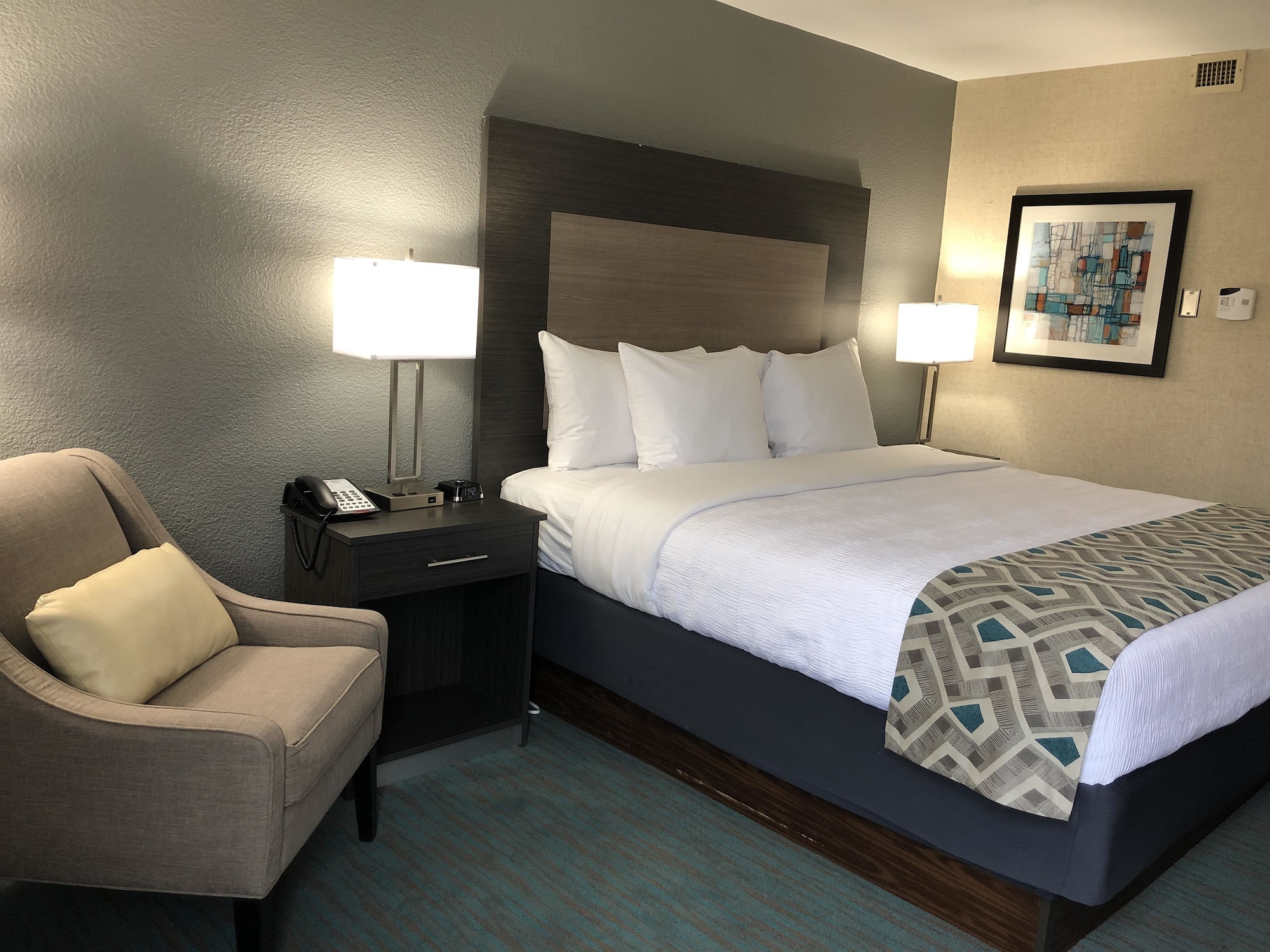 Best Western Plus Dallas Love Field North Hotel