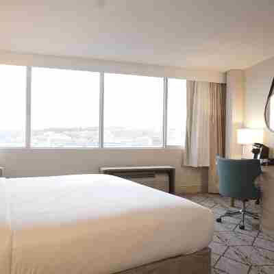 Crowne Plaza Syracuse, an IHG Hotel Rooms