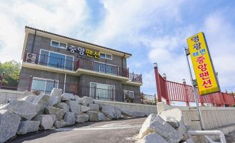 Yeonggwang Beach Central Pension