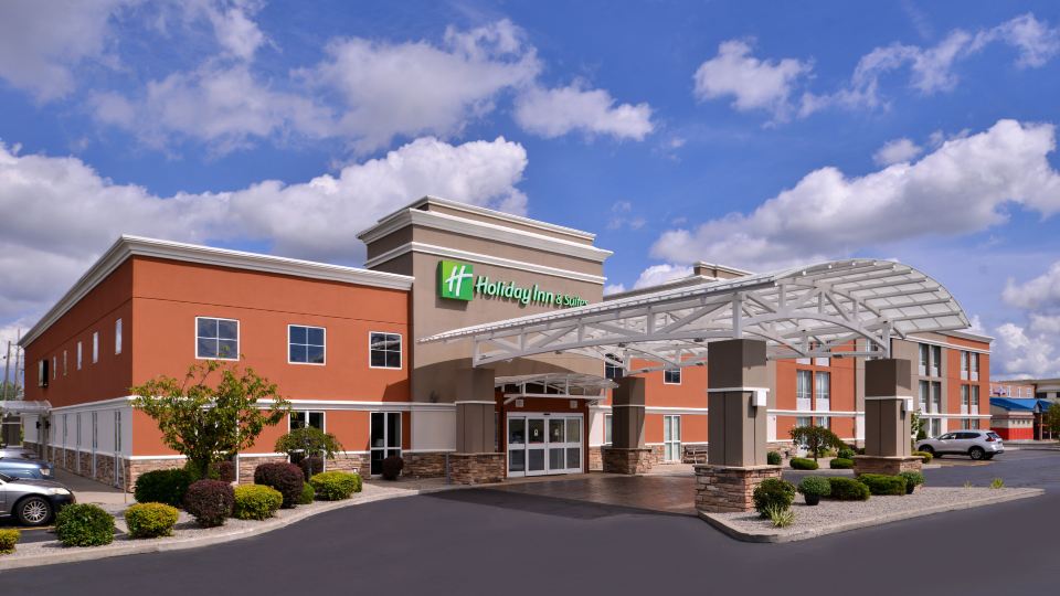 Holiday Inn & Suites ROCHESTER - MARKETPLACE by IHG