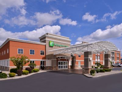 Holiday Inn & Suites ROCHESTER - MARKETPLACE by IHG