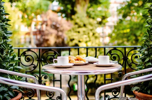 Henley House Hotel Dining Photos