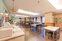 Jinjiang Inn (Ningbo Tianyi Square Jiangxiaqiao Metro Station)