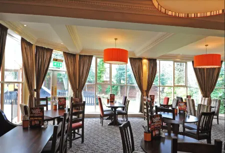 Brentwood Inn by Greene King Inns Отели в г. Отон