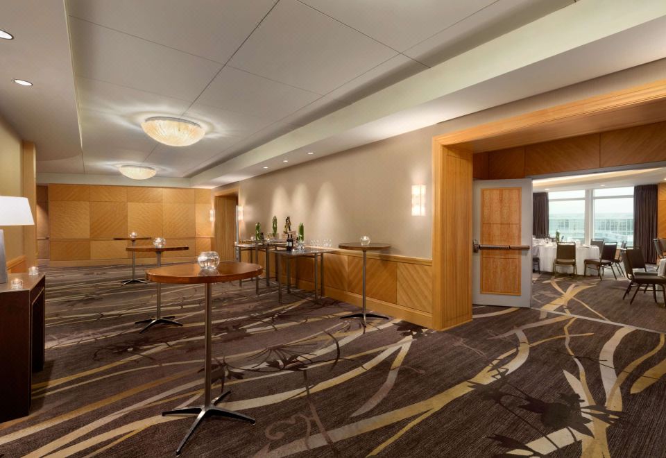 페어몬트 밴쿠버 에어포트 호텔 로비