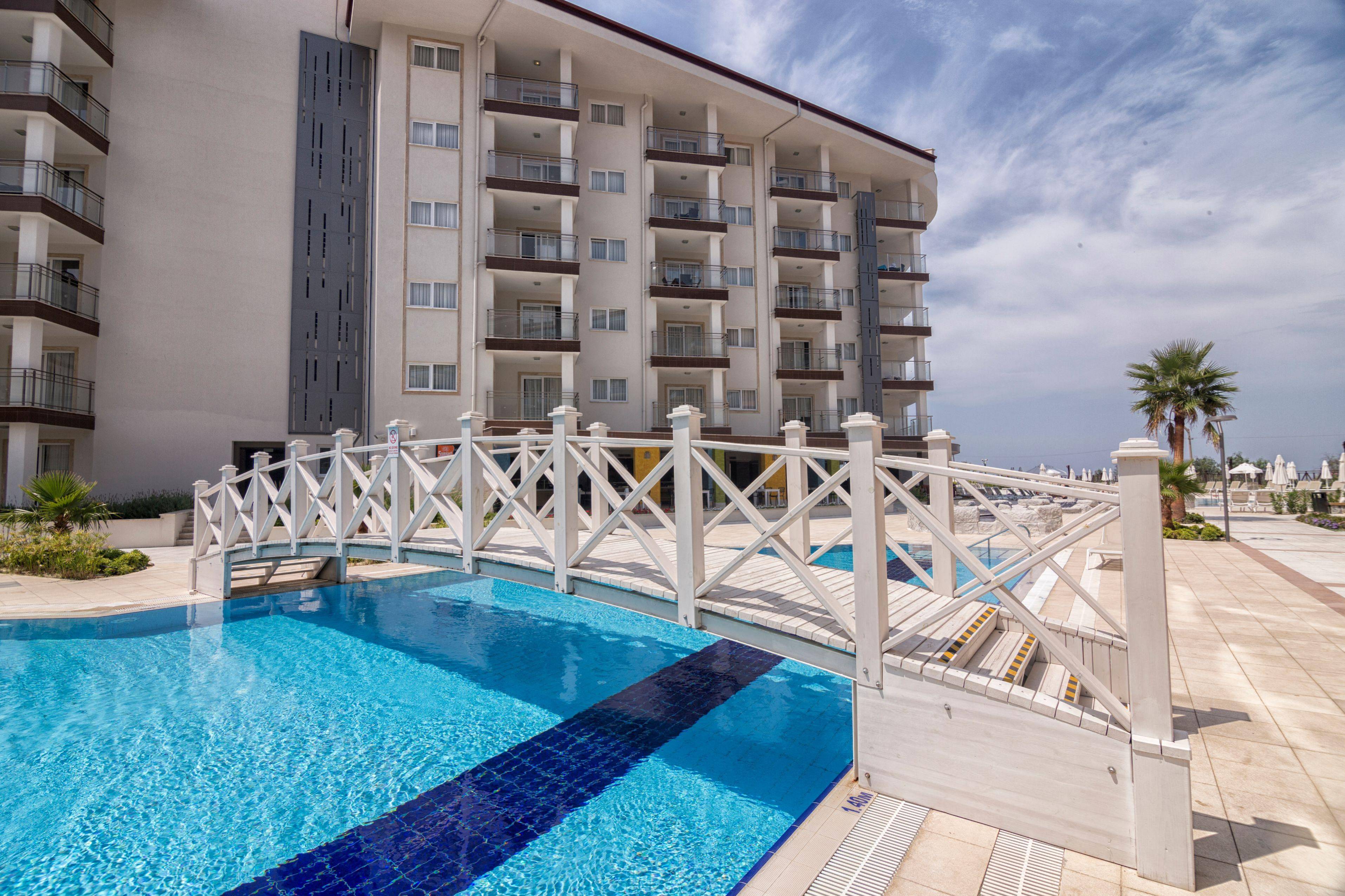 Ramada Hotel & Suites Kusadasi