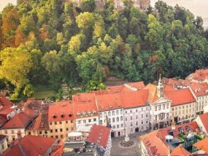 AB Ljubljana - the Princess Castle Triplex