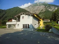 Living House Vandans Hotels near Lunersee
