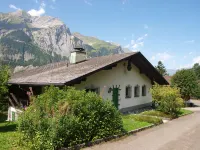 Chalet Marietta Hotels near Hiking path to Hohtürli