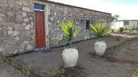 Nhaka Savaal Hotels in 